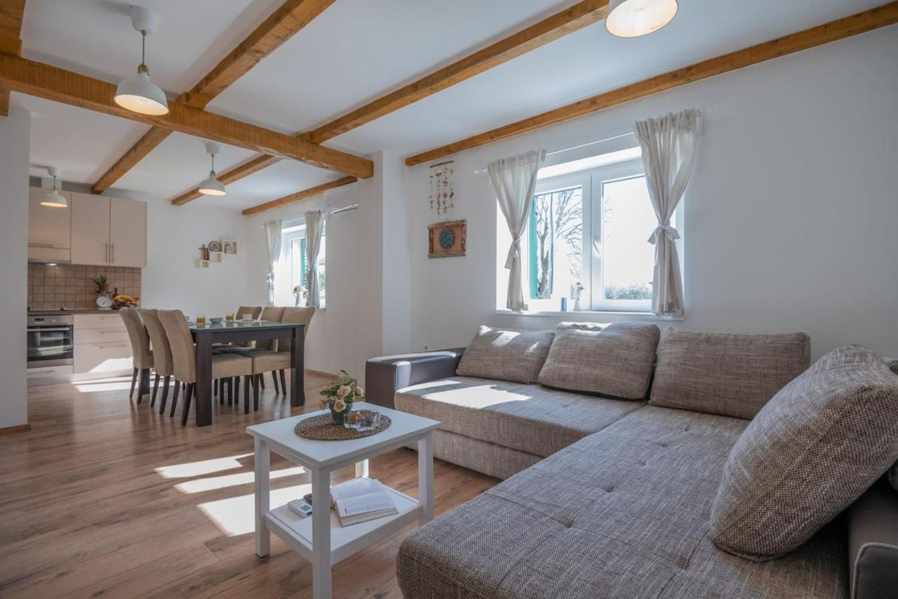 Kameni Dvori Villa Donji Prolozac ภายนอก รูปภาพ